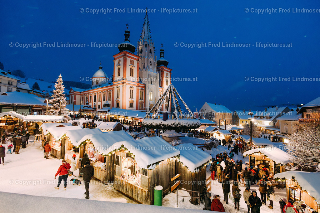 Mariazeller Advent Erste Adventkerze anzuenden 2023_0212023_Foto Fred Lindmoser--5_Mariazell | Fotos und Fotoprodukte - Realisiert mit Pictrs.com