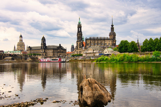 Dresden_Skyline1 | Fotografie Photography Dresden Photoshooting  Fotoshooting Fotografin Dresdencity Bilder  Foto Dresdenvideos Kalender Postkarten Bilderdownload Portrait Hochzeitsfotografie Familienfotos Bewerbungsbilder Studiofotografie Fotograf Dresdenbilder Business - Realisiert mit Pictrs.com