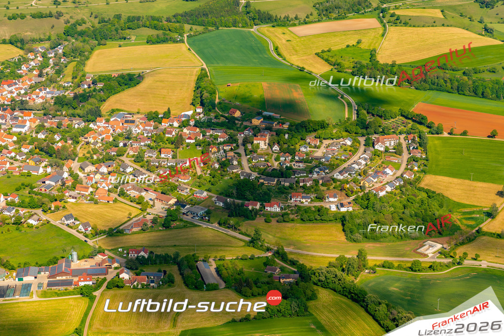 Das Luftbild zeigt :  Heidenheim - Die Luftaufnahme wurde 2024 vom UL-Flugzeug aus erstellt ( keine Drohne ) - Hochauflösende Luftaufnahme - Für grossformatige Ausdrucke geeignet. Die Geschenkidee !Mit Lizenz und Bildrechte bestellbar