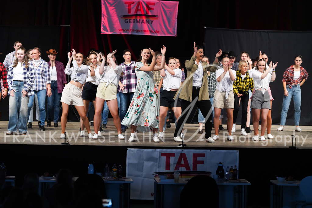 FW700665 | FRANK WIESEHAHN MEDIA - Realisiert mit Pictrs.com