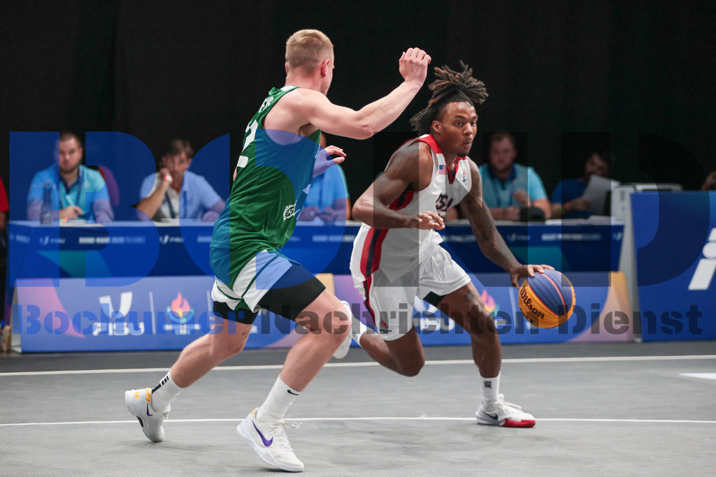 SES_RRG3x320250720-266 | bond - Realisiert mit Pictrs.com