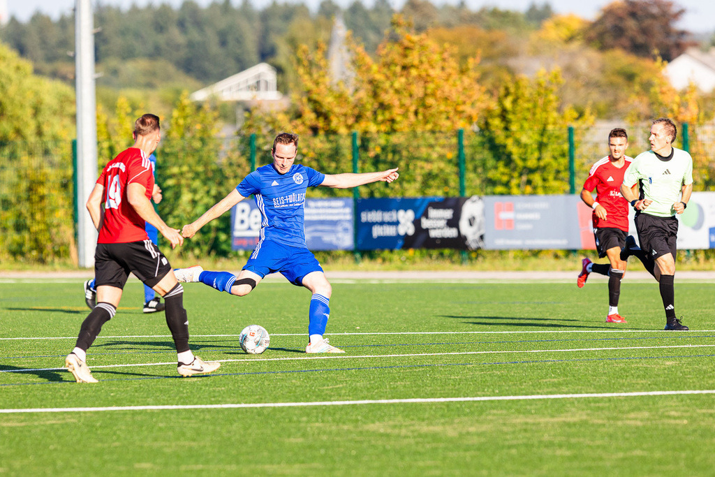SG Morshausen - SV Blankenrath | Sportfotografie Hermann-Josef Stoffel - Realisiert mit Pictrs.com