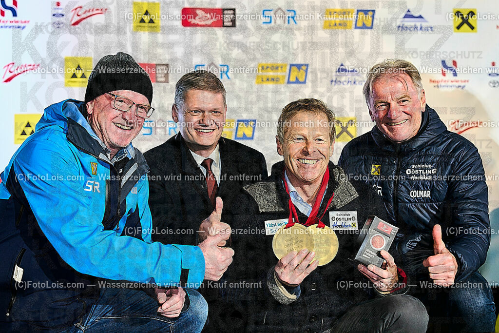 ALP4307_WCM_Siegerehrung_SG-Tagessieger_Herb Rainer | (C)FotoLois.com, Alois Spandl, World Criterium Masters Ski Alpin 2023 Hochkar, Slalom C, GS-B, SuperGiant A, Di 21. März 2023.