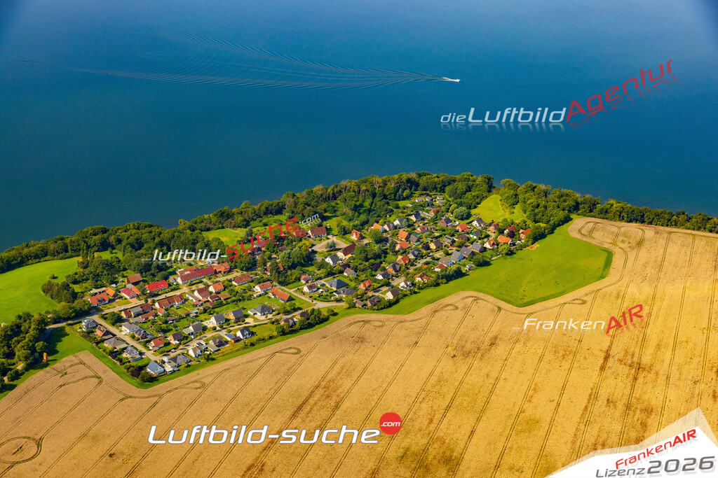 Schöne Luftaufnahme als Geschenk in Görslow Leezen - Die Luftbildaufnahme wurde 2025 vom UL-Flugzeug heraus erstellt ( keine Drohne ) - Hochauflösende Luftaufnahme -Nicht vergleichbar mit Google Maps oder Satelittenbilder- Die Geschenkidee !Mit Lizenz und Bildrechte bestellbar