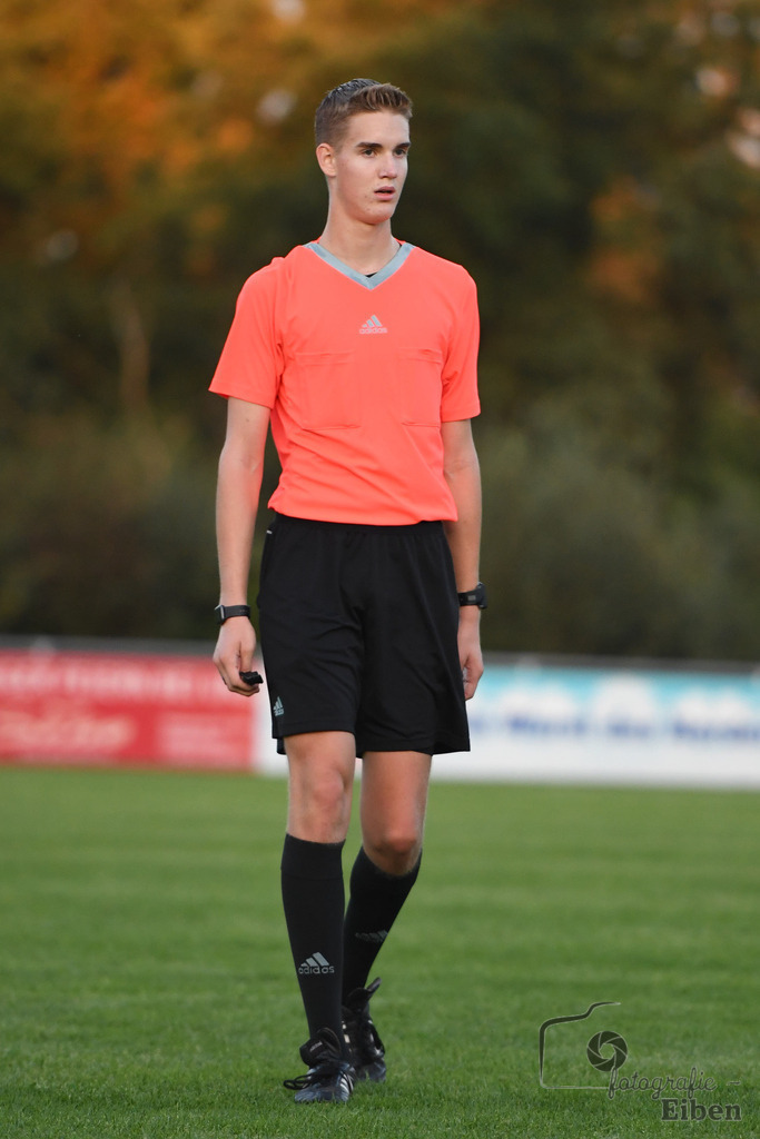 FC Rastede-VFL Oldenburg | A-Jugend Bezirkspokal; FC Rastede (blau)-VFL Oldenburg (grün) am 16.08.2023 in Rastede (Sportanlage Köttersweg), Deutschland, Photo: Philip Eiben 2023 - Realisiert mit Pictrs.com