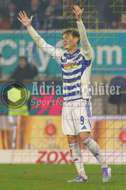 MSV Duisburg vs SV Waldhof Mannheim - 3. Liga | Duisburg, Deutschland, 07.11.25:   Tim Heike (MSV Duisburg) ist enttäuscht waehrend des Spiels der 3. Liga MSV Duisburg vs SV Waldhof Mannheim in der schauinsland-reisen-arena(Foto von Brauer-Fotoagentur / Adrian Schlueter)