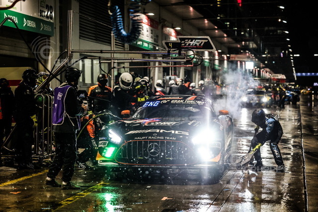 24h-021 | Motorsport-Fotografie: DTM, 24h Nürburgring und GT-Action in hochauflösenden Bildern. Entdecke packende Rennmomente & Impressionen direkt aus der Boxengasse. - Realisiert mit Pictrs.com