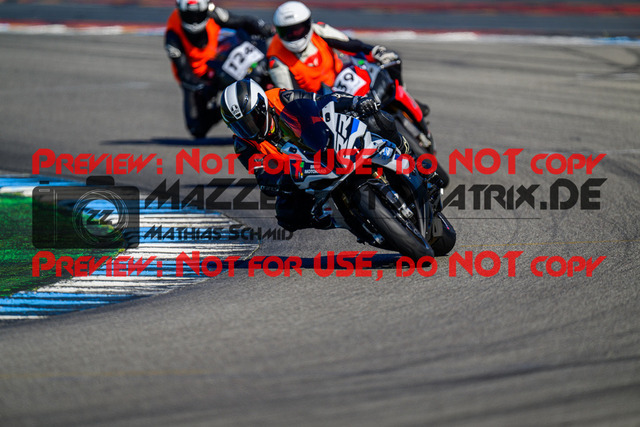 MaZZes_FotoMatrix_240520_6007705_9652 | INST