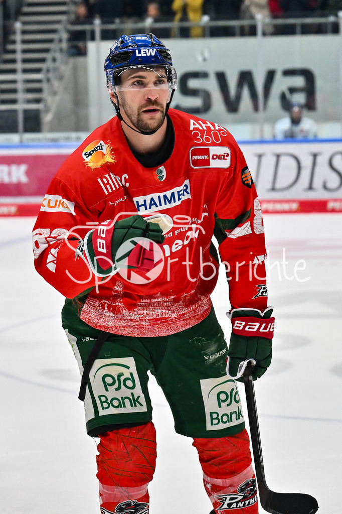 Augsburger Panther - Straubing Tigers | Augsburg, DEUTSCHLAND - 14. NOVEMBER: Jubel der Panther nach dem Treffer zum 1-2 durch Alexandre GRENIER (Augsburger Panther 82) / Tor / Torschuetze / Freude / Happy / beim Ligaspiel zwischen den Augsburger Panthern und den Straubing Tigers am 18. Spieltag der Penny DEL im Curt Frenzel Stadion am 14.11.2025