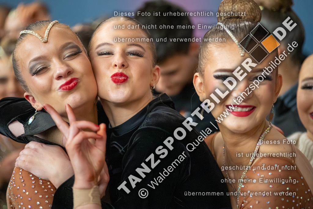 20260321-02675 | Hier finden Sie Tanz Bilder vom Latein und Standard Formationen tanzen. Sportbilder vom Tanzsport. Schöne Fotos und von Weltmeisterschaft, Europameisterschaft, Bundesliga, Regionalliga, Oberliga und Landesliga sowie von GOC Stuttgart, DanceComp, WM Bremen