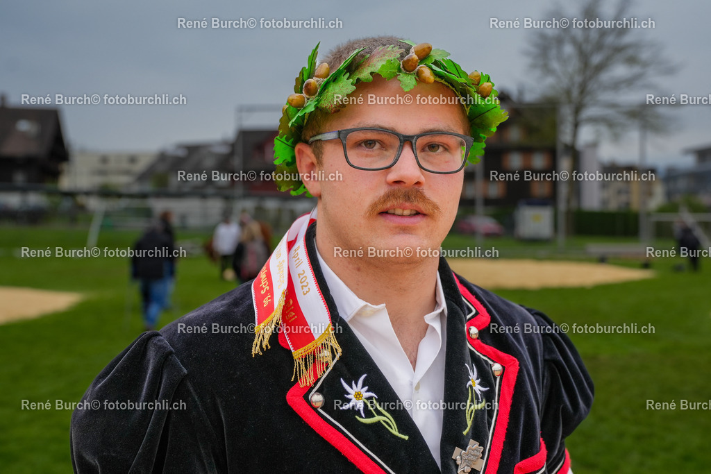 Steiner Severin-2 | René Burch leidenschaftlicher Fotograf aus Kerns in Obwalden.  Hier finden sie Sport, Landschaft und Natur Fotografie.
 - Realisiert mit Pictrs.com