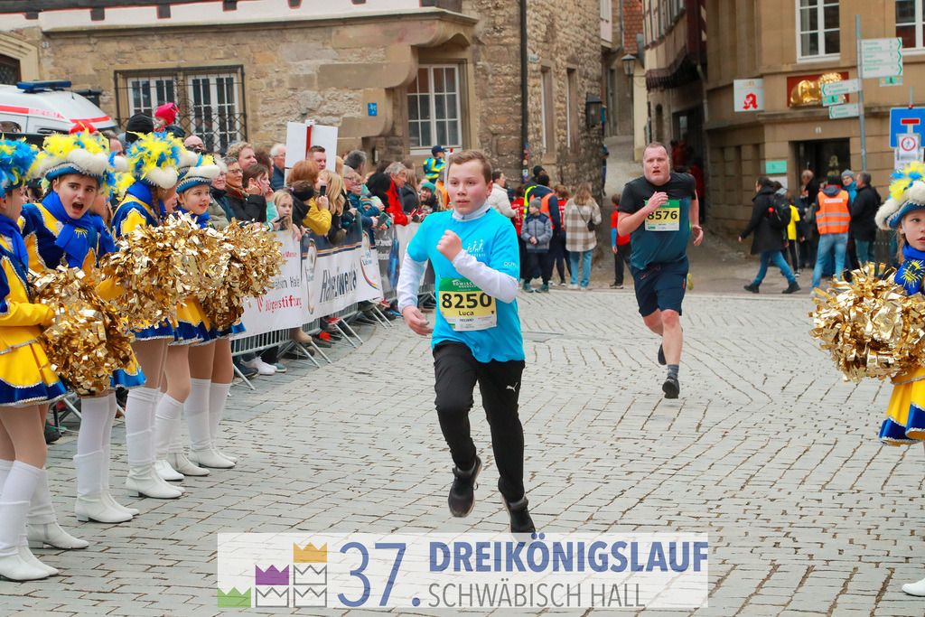 Roewisch Wohnbau Cup 5000m | 3 Koenigslauf 2023 - Realisiert mit Pictrs.com