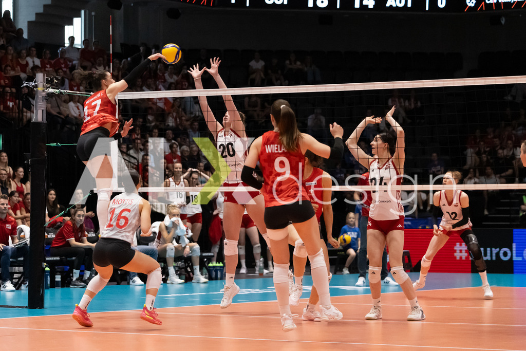 Austria v Switzerland - CEV European League Women | KRIENS, SWITZERLAND - JUNE 14: JULIE LENGWEILER of Switzerland attack / spike against DIANA VAVREK of Austria during the CEV European League match between Austria and Switzerland at Pilatus Arena on June 14, 2026 in Kriens, Switzerland. - Realisiert mit Pictrs.com