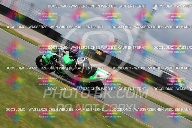 2016-07-01-PBK-2583 | Sportfotografie; SlowMotion; Video; Rennstrecke; Hafeneger; RSE; Speer; Trackday; Motorsportarena; Hockenheimring; Brno; Most; Barcelona; Valencia, Benny; Kaetzmer;