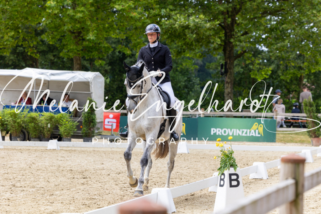 7I8A5693 | melanie-engelhardt-photography - Realisiert mit Pictrs.com