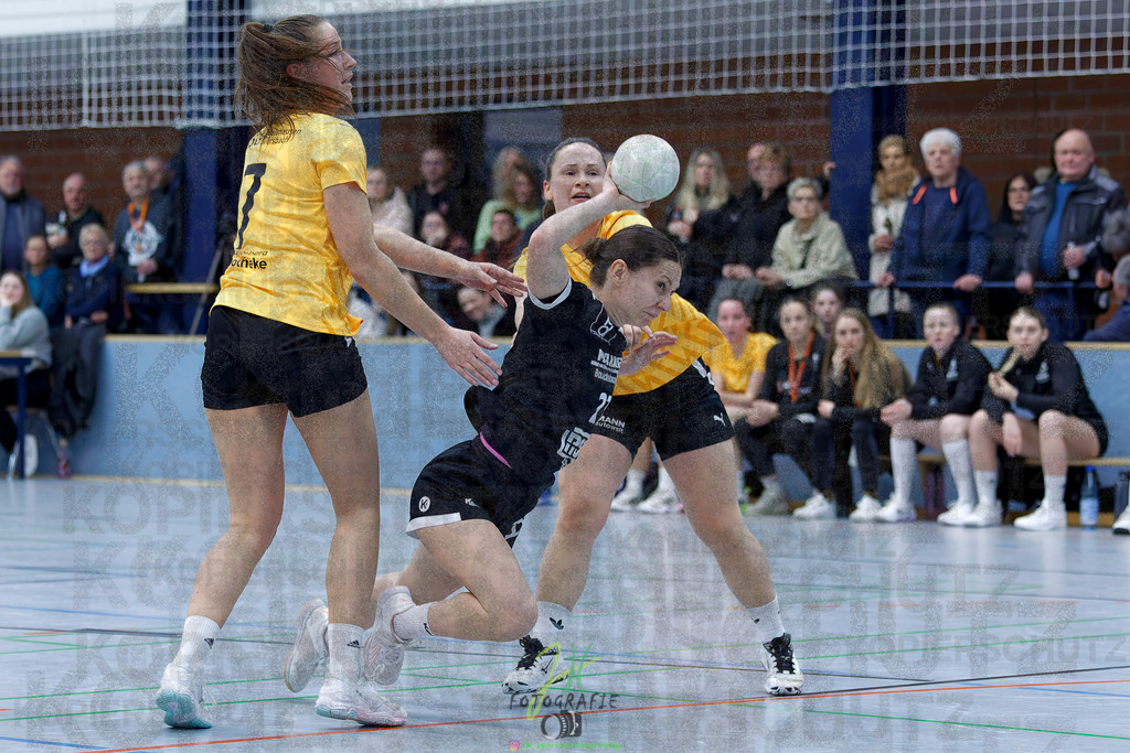 Handball Frauen Oberliga Mitte, HSG Eibelshausen/Ewersbach - HSG Lumdatal | Handball Frauen Oberliga Mitte, HSG Eibelshausen/Ewersbach - HSG Lumdatal am 21.02.2026 in Dietzhölztal-Steinbrücken (Sporthalle am Hammerweiher)Photo © 2026 - Jörg Heinrich - Realisiert mit Pictrs.com