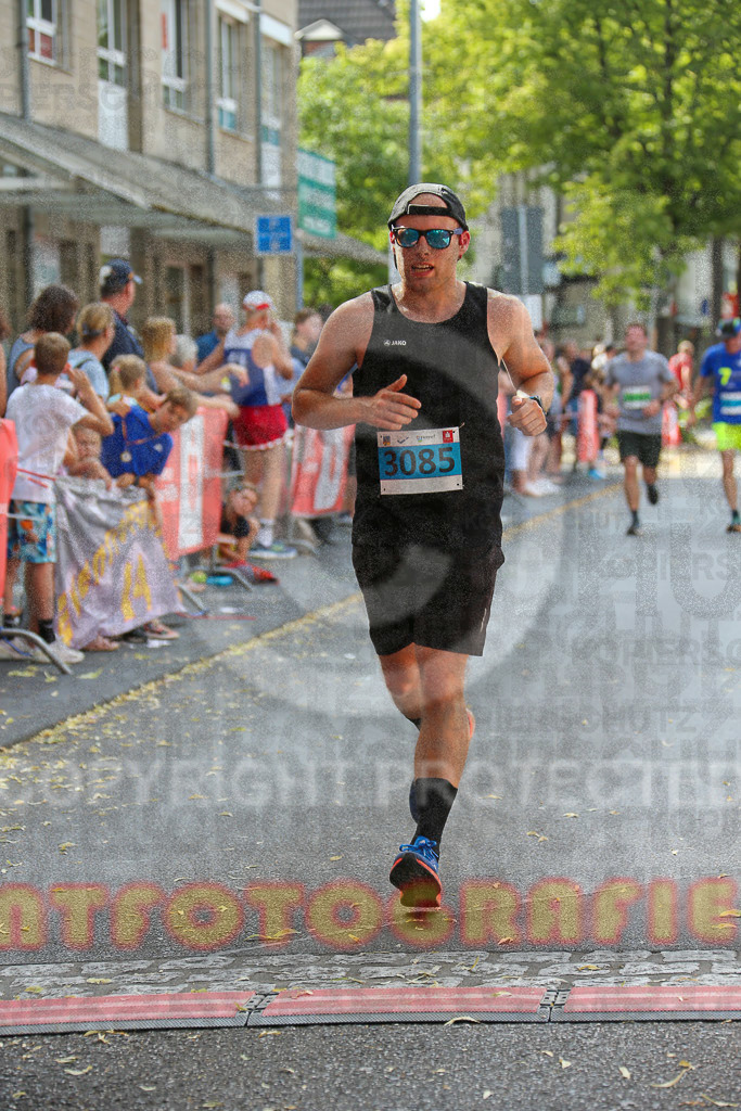 220625_1702_EX1_5872 | Sportfotografie im Rhein-Sieg Kreis, Köln, Bonn, NRW, Rheinland Pfalz, Hessen, etc. Unser Tätigkeitsfeld umfasst den Laufsport vom Volkslauf über den Marathon, Duathlon, Triathon bis zum Ultralauf wie Kölnpfad Ultra oder Schindertrail.