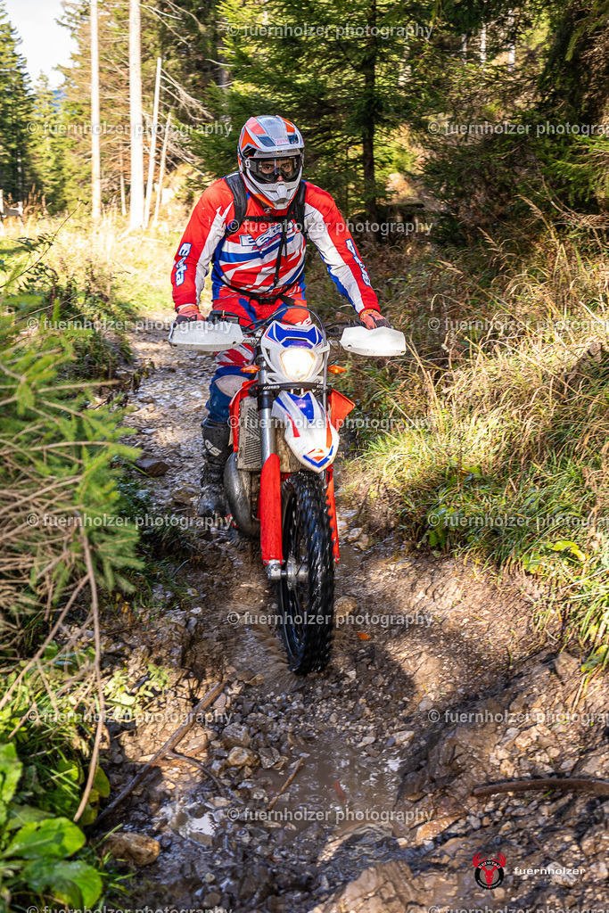 fuernholzer_251026-C1-184 | Fotografische Impressionen von der Red Stag Enduro Extreme by fuernholzer-photography.com. Endurosport in Österreich fotografisch festgehalten von fuernholzer. Auftragsfotografie für Private, Gewerbefotos und Industriefotografie. Eventfotografie, Sportfotografie und Motorsportfotografie. Anbieter von Fotoworkshops, Fototraining, fotografischen Vorträgen und Fotoseminaren.
