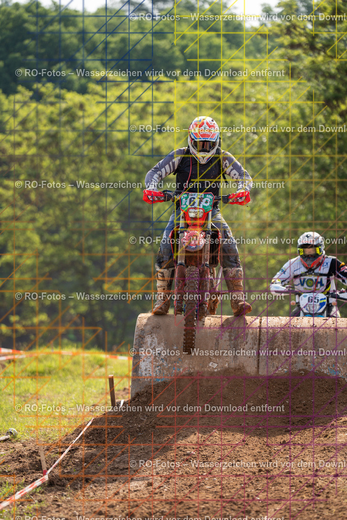 Wolfshausen 4 Lauf -301 | Sportfotografie von RO-Fotos: Motorsport, Motocross, Enduro, Laufveranstaltungen und Triathlon. Professionelle Fotos von Sportlern und Events. - Realisiert mit Pictrs.com