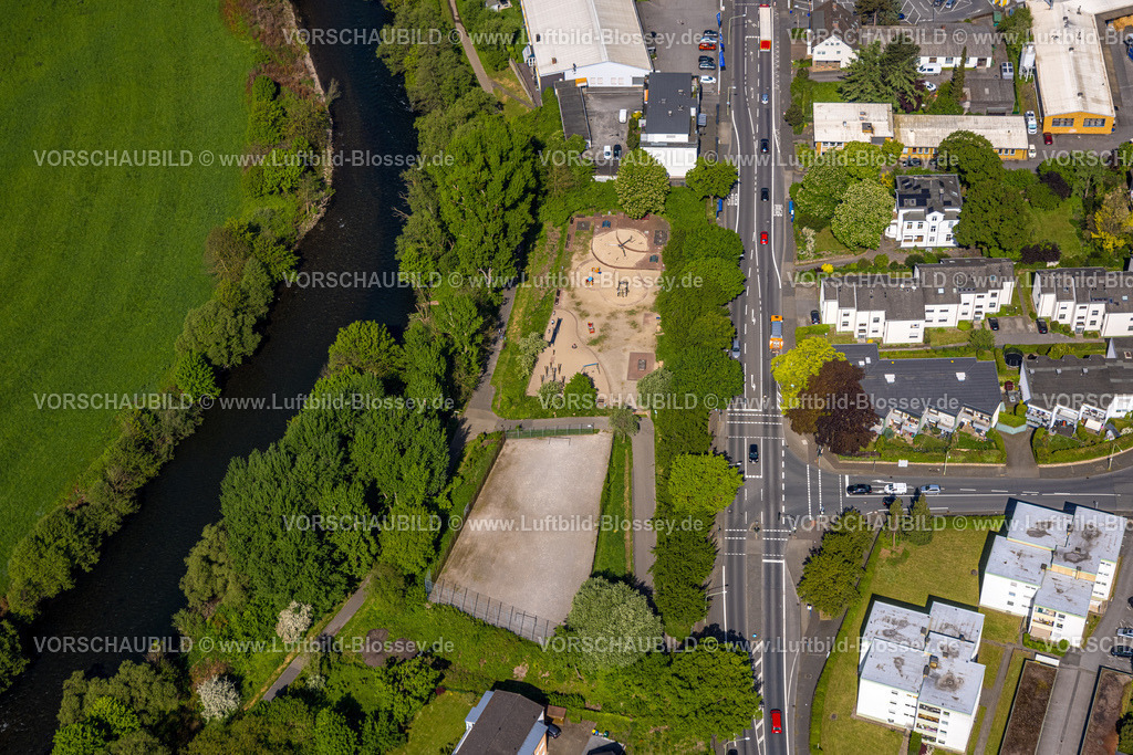Hagen240504488Hohenlimburg | Luftbild, Elseyer Spielplatz und Sportplatz am Fluss Lenne, Elseyer Straße, Hohenlimburg, Hagen, Ruhrgebiet, Nordrhein-Westfalen, Deutschland