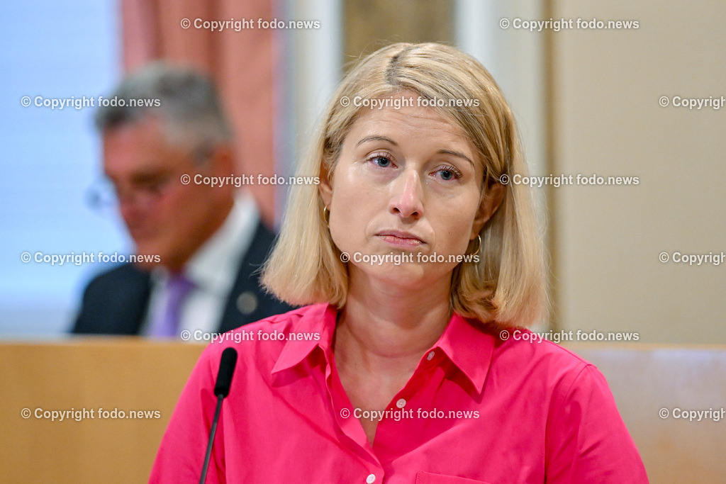 Landhaus Linz_ Promenade_ Landtagssitzung_ 15.06.2023-10 | 15.06.2023, Landhaus Linz AUT, Promenade, Landtagssitzung, im Bild LH-StvIn Christine Haberlander (VP)