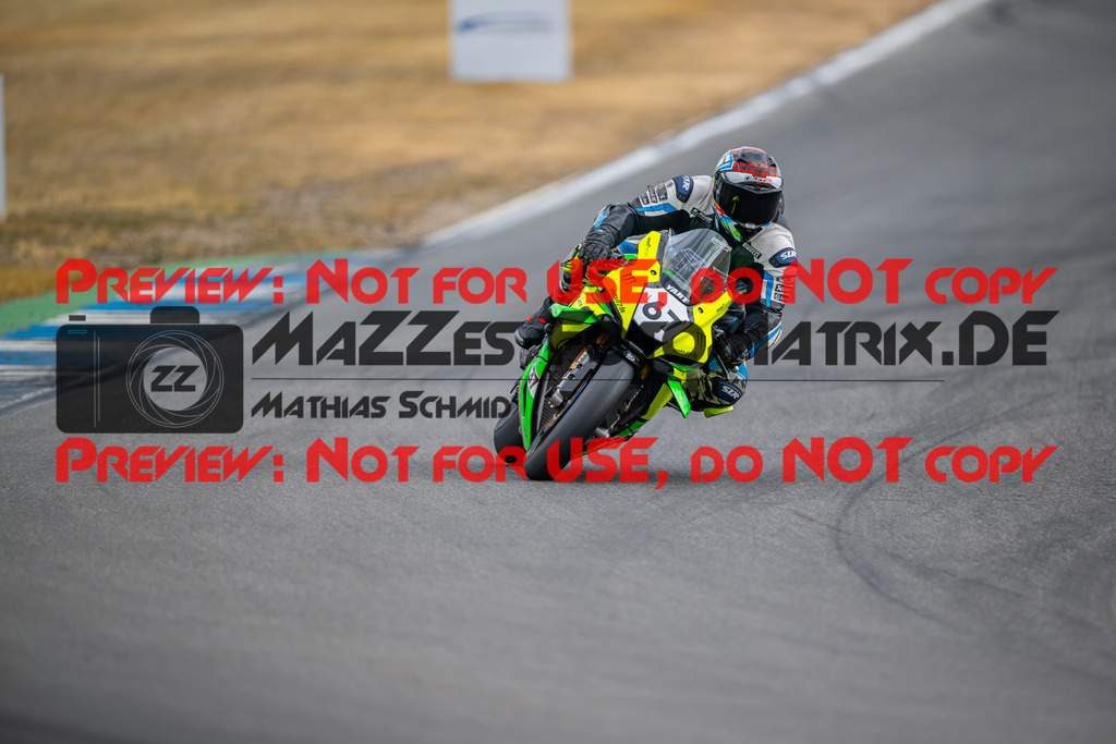 MaZZes-Fotomatrix-20260809-586731 | R1