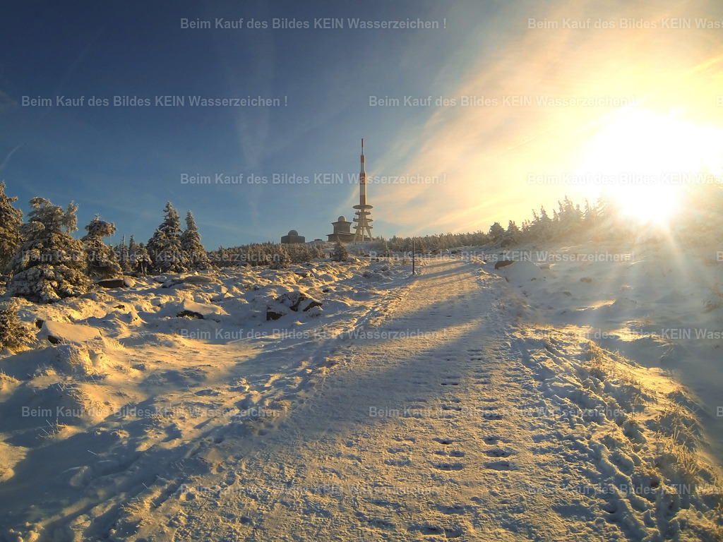 brocken_im_winter_GOPR0083 | Brocken im Winter mit Sonne im Gegenlicht - Realizado com Pictrs.com