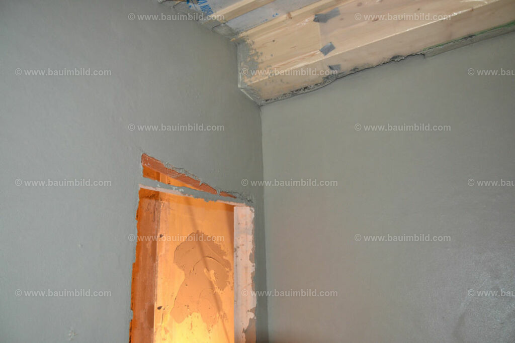 bib-lg18-putzarbeiten-0033 | Nach LV-Leistungsgruppen sortierte Detailfotos über den Bau eines Hauses. Alle Hausbau-Bilder direkt vom Urheber und Autor der Website Haus-Selber-Bauen.com