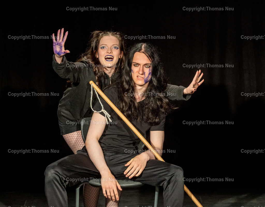 DSC_3637 | bbe, Deutsch Theater AG am AKG spielt "König Ubu" ,, Bild: Thomas Neu