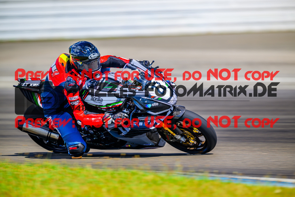 MaZZes_Fotomatrix_20250628_6007705_1547 | WEISS