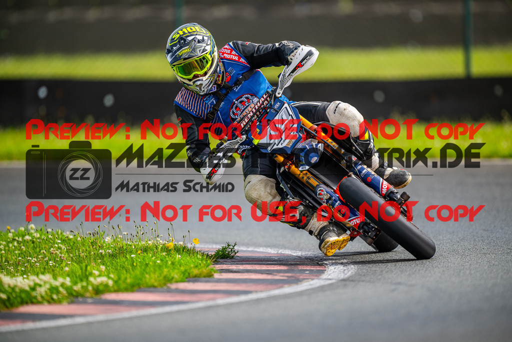 MaZZes_FotoMatrix_240621_6007705_8405 | GELB