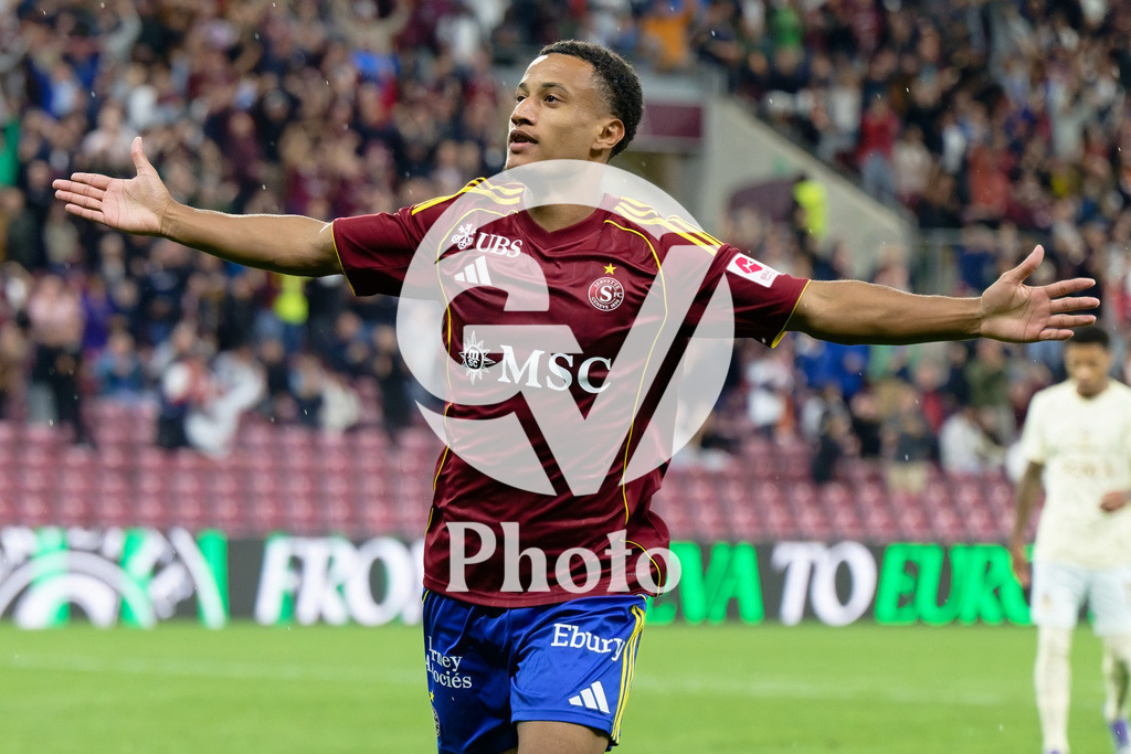 UEFA Conference League Play-offs 2nd leg - Servette FC v FC Shakhtar Donetsk | Lilian Njoh (14 Servette FC) celebrates after scoring his team's first goal  during the UEFA Conference League Play-offs 2nd leg match between Servette FC and FC Shakhtar Donetsk at Stade de Geneve in Geneva, Switzerland