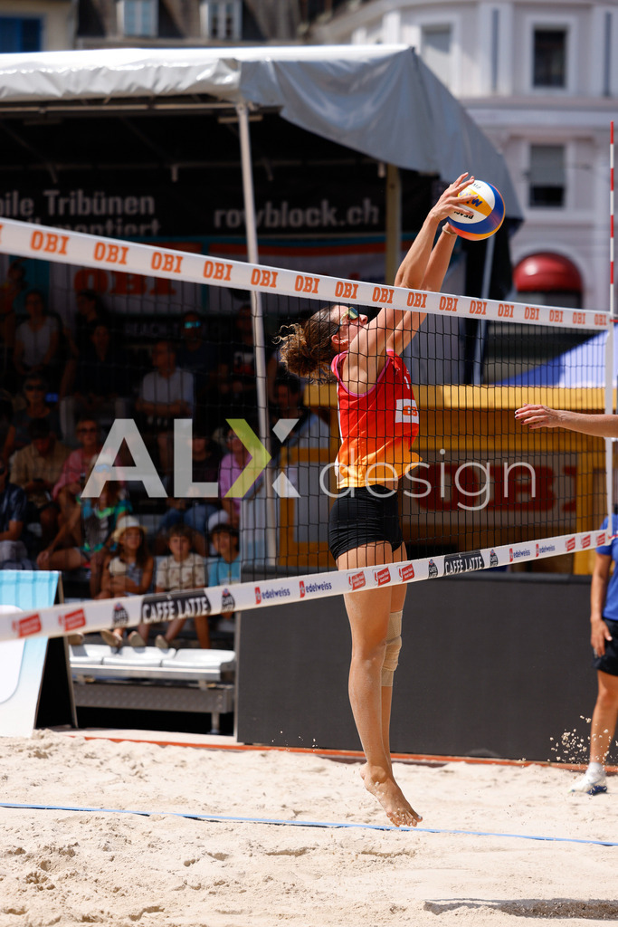 Obi BeachTour 2026 - Basel | BASEL, SWITZERLAND - JULY 17: ELIN SHANA KLUSER (SUI) during the Obi BeachTour 2026 match between KLUSER / SCHWAB (SUI) and GERSON / SCHALTEGGER (SUI) at Barfüsserplatz on July 17, 2026 in Basel, Switzerland. - Realisiert mit Pictrs.com