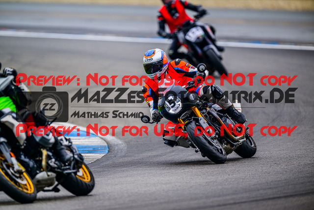 MaZZes_FotoMatrix_240614_6007705_2-76 | INST