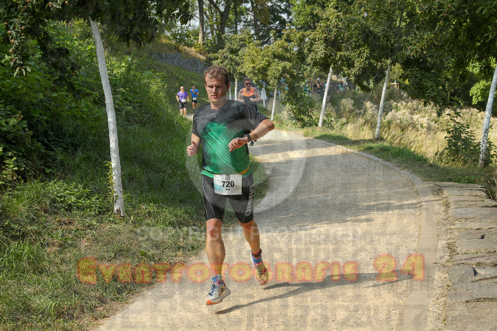 250824_1442_EX1_7220 | Sportfotografie im Rhein-Sieg Kreis, Köln, Bonn, NRW, Rheinland Pfalz, Hessen, etc. Unser Tätigkeitsfeld umfasst den Laufsport vom Volkslauf über den Marathon, Duathlon, Triathon bis zum Ultralauf wie Kölnpfad Ultra oder Schindertrail.