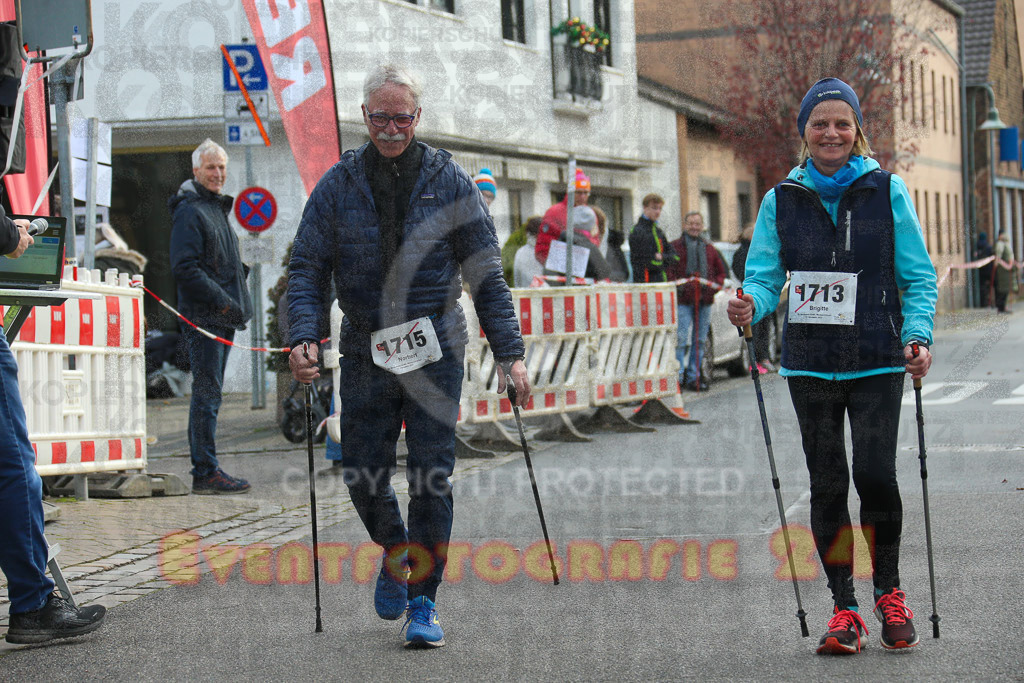 221127_1156_EX1_1828 | Sportfotografie im Rhein-Sieg Kreis, Köln, Bonn, NRW, Rheinland Pfalz, Hessen, etc. Unser Tätigkeitsfeld umfasst den Laufsport vom Volkslauf über den Marathon, Duathlon, Triathon bis zum Ultralauf wie Kölnpfad Ultra oder Schindertrail.