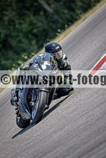 pube9643 | Professionelle Fotos von Sportveranstaltungen, aber auch Hochzeiten und anderen Events. - Realisiert mit Pictrs.com