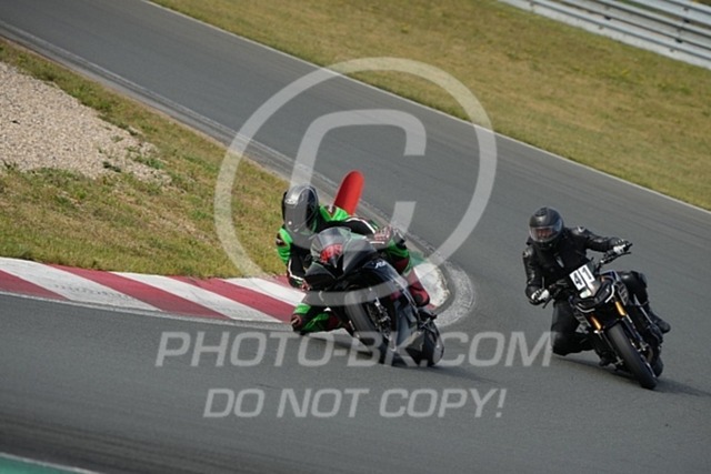 2024_08_16_PBK_24136 | Sportfotografie; SlowMotion; Video; Rennstrecke; Hafeneger; Speer; Racing; RSE; BMW; CBO; Trackday; Motorsportarena; Hockenheimring; Brno; Most; Barcelona; Valencia