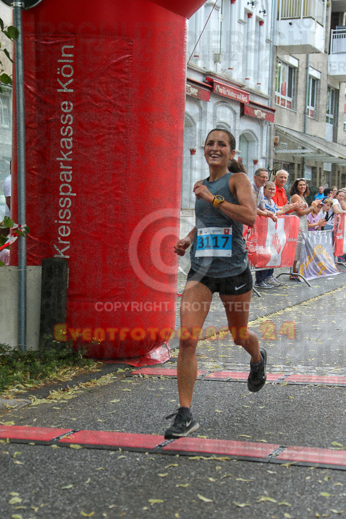 220625_1630_EX1_4660 | Sportfotografie im Rhein-Sieg Kreis, Köln, Bonn, NRW, Rheinland Pfalz, Hessen, etc. Unser Tätigkeitsfeld umfasst den Laufsport vom Volkslauf über den Marathon, Duathlon, Triathon bis zum Ultralauf wie Kölnpfad Ultra oder Schindertrail.