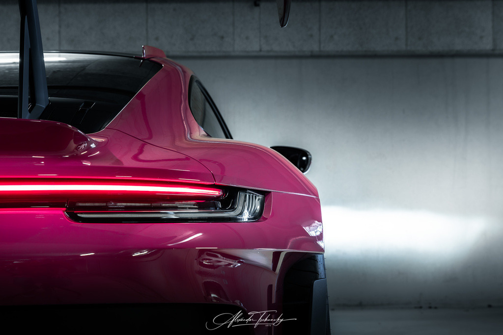 911 GT3 RS Sternrubin Neo | Entdecken Sie die faszinierende Welt von Alexander Tschuncky Arts: Kreative Fotografie, atemberaubende Automobilkunst und hochwertiger Bilderdruck. Lassen Sie sich inspirieren! - Realisiert mit Pictrs.com
