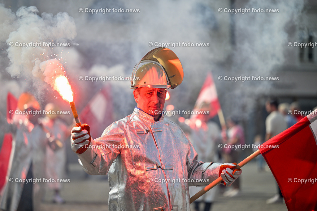 Hauptplatz Linz_ 1. Mai Umzug 2024_ 01.05.2024-53 | 01.05.2024, Hauptplatz Linz, AUT, Hauptplatz Linz, im Bild 1. Mai Umzug 2024 Linz Hauptplatz, SPOE 
