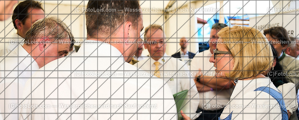 ALP9500_MESSE_LAND-FORST-JAGD_Messerundgang Busatis | (C)FotoLois.com, Alois Spandl, WIESELBURGER MESSE LAND-FORST-JAGD, Eröffnung mit Messerundgang mit BM Norbert Totschnig, LH Johanna Mickl-Leitner, LH-Stv. Stephan Pernkopf, LLK Johannes Schmuckenschlager, GF Marion Heim, Hannes Heindl, Bgm. Josef Leitner, Bgm. Franz Rafetseder, ..., Do 6. Juni 2024.