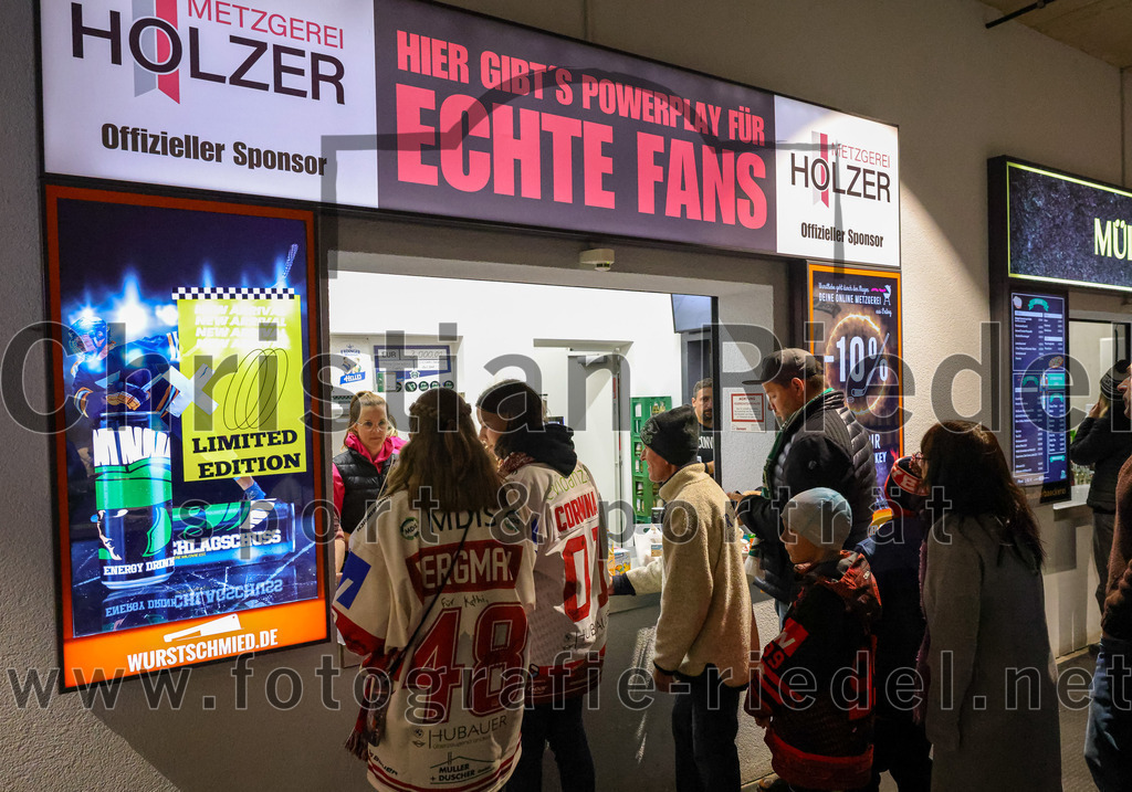 2025-09-12_055_TSV_Erding_gegen_EV_Landshut | Erding, Deutschland, 12.09.2025:Eishockey, Oberliga Süd 2025 / 2026, Testspiel, TSV Erding gegen EV Landshut, Endergebnis: 4:6Foto: Christian Riedel / fotografie-riedel.net