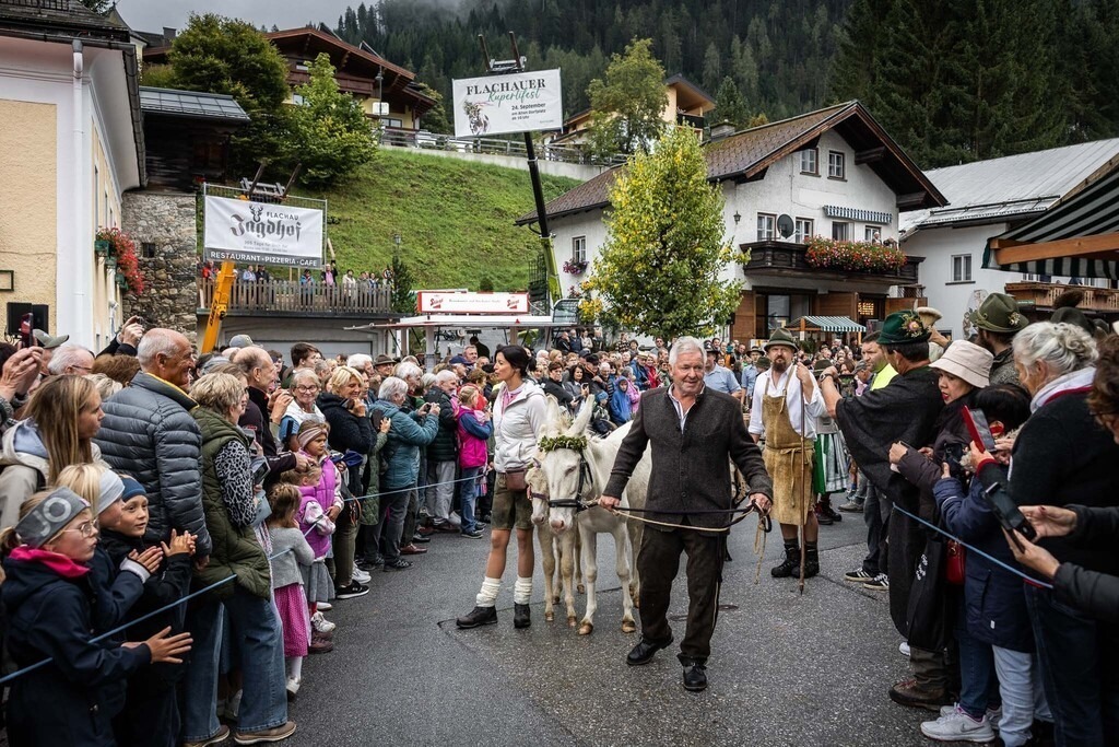 Rupertifest_Flachau_2k25_Webauflösung-323 | Bildershop Chri Fischbacher - Realisiert mit Pictrs.com