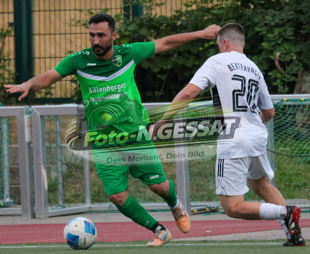 SC Bünde - TuS Bexterhagen | Auf dem Bild zu sehen: grün SC Bünde: ; weiß TuS Bexterhagen:  SC Bünde, TuS Bexterhagen, Saison 26/27, Testspiel, Hunnebrock, Deutschland - Realisiert mit Pictrs.com