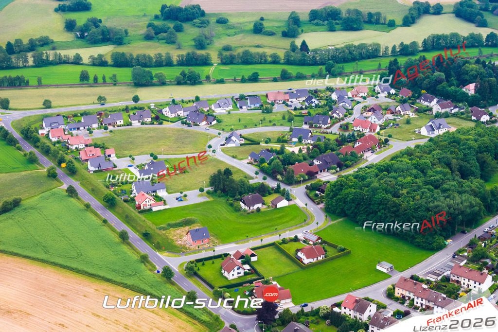 Die Luftaufnahme der Stadt Rehau wurde vom UL-Flugzeug heraus erstellt ( keine Drohne )- hohe Auflösung für beste Qualität