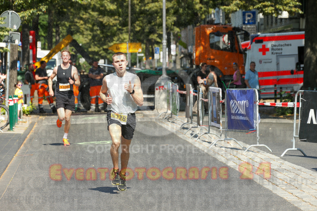 250621_1038_EX1_1986 | Sportfotografie im Rhein-Sieg Kreis, Köln, Bonn, NRW, Rheinland Pfalz, Hessen, etc. Unser Tätigkeitsfeld umfasst den Laufsport vom Volkslauf über den Marathon, Duathlon, Triathon bis zum Ultralauf wie Kölnpfad Ultra oder Schindertrail.