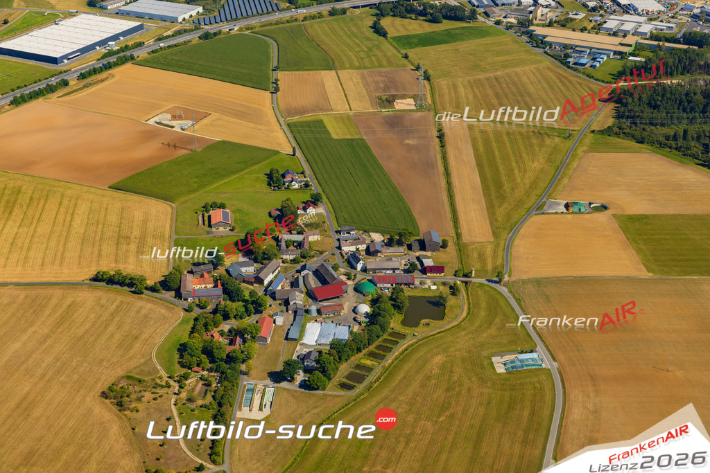 Klassische Luftaufnahme ohne Drohne zeigt:Oberteich bei Mitterteich - Die Luftbildaufnahme wurde 2025 vom UL-Flugzeug heraus erstellt ( keine Drohne ) - Hochauflösende Luftaufnahme -Nicht vergleichbar mit Google Maps oder Satelittenbilder- Die Geschenkidee !Mit Lizenz und Bildrechte bestellbar