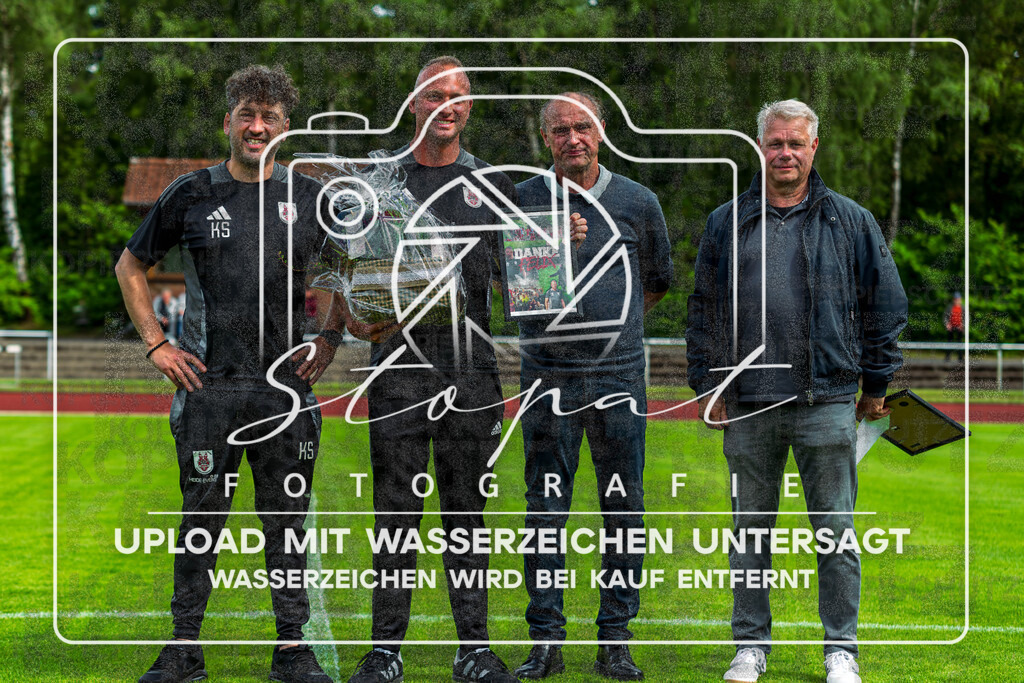 Landesliga Herren LG - TV Jahn Schneverdingen vs. MTV Eintracht Celle | Felix Beck, Kassem, Saboune; Landesliga Herren LG - TV Jahn Schneverdingen vs. MTV Eintracht Celle am 06.06.2026 in Osterwaldstadion, Schneverdingen - Realisiert mit Pictrs.com