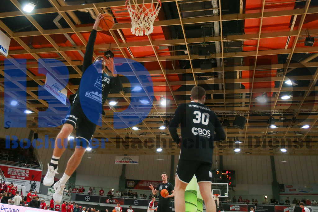 SES_LEVWOL20250525-7 | bond - Realisiert mit Pictrs.com